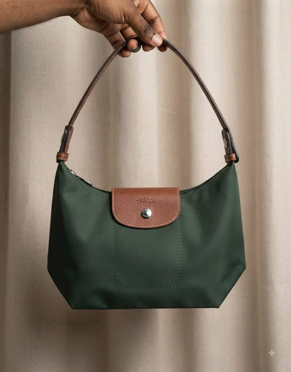 NEW CAME 
LONG CHAMP BAG
GOOD QUALITY 
55 dhs🇦🇪🇦🇪

Zain40
♥️♥️♥️