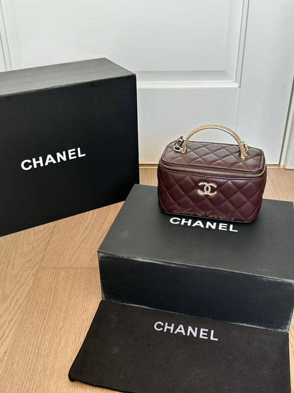 Chanel
Master
17cm 
250 dhs🪙🌨️

Zain228
♥️♥️♥️