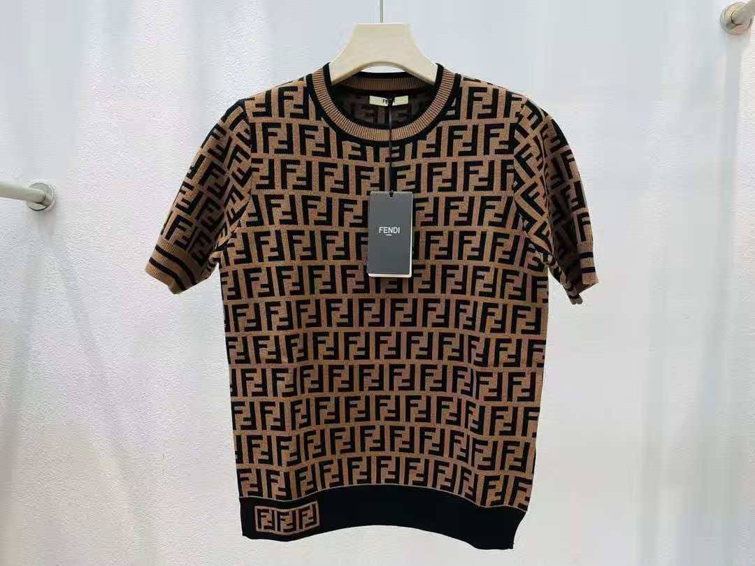 *New collections*                                                
FENDI
*Super Master quality*
*Sizes: S M L* 
290 dhs✅

Zain308
♥️♥️♥️