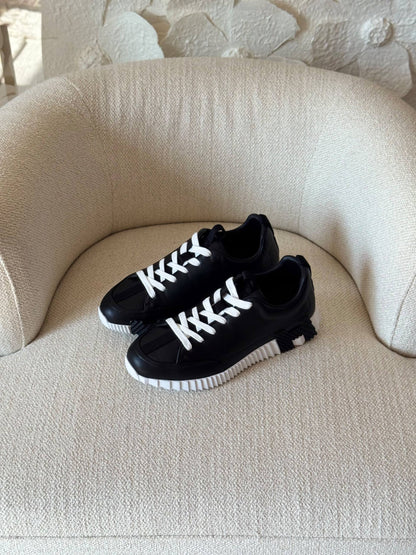 Hermes sneaker

Vip Quality

Size: 40 to 47
500 dhs🇦🇪🇦🇪

Zain185
♥️♥️♥️