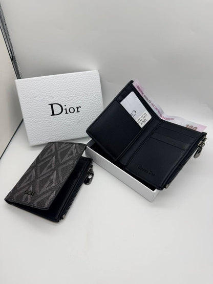 Dior Wallet 
65 dhs🇦🇪🇦🇪

Zain33
♥️♥️♥️