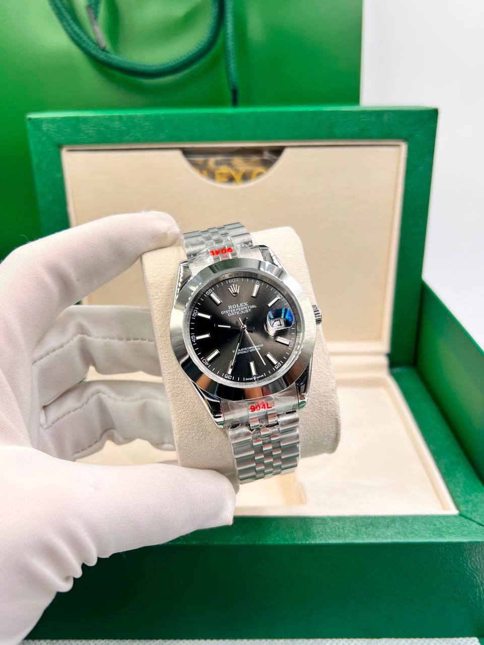 Rolex
Master
190 dhs✅
Automatic 
41mm 

Zain85
♥️♥️♥️