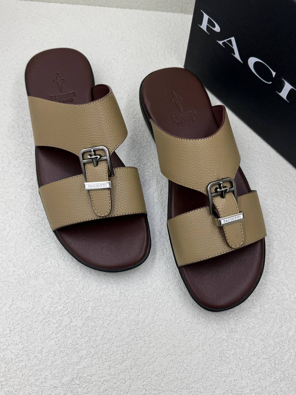 PACIOTTI MEN'S SANDAL
*GOOD QUALITY*
*SIZE 39 TO 46*
120 dhs✅

Zain304
♥️♥️♥️