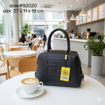 FENDI ғғ ᴄᴜʙᴇ ʙᴀɢ
ᴍᴀᴛᴛᴇ ʟᴇᴀᴛʜᴇʀ ᴍᴀᴛᴇʀɪᴀʟ
ᴄᴀɴᴠᴀs ᴍᴀᴛᴇʀɪᴀʟ
ɢᴏʟᴅ ʜᴀʀᴅᴡᴀʀᴇ
ᴡɪᴛʜ ʟᴏɴɢ sᴛʀᴀᴘ
sɪᴢᴇ : 27 cm

80 dhs✅

Zain31
♥️♥️♥️