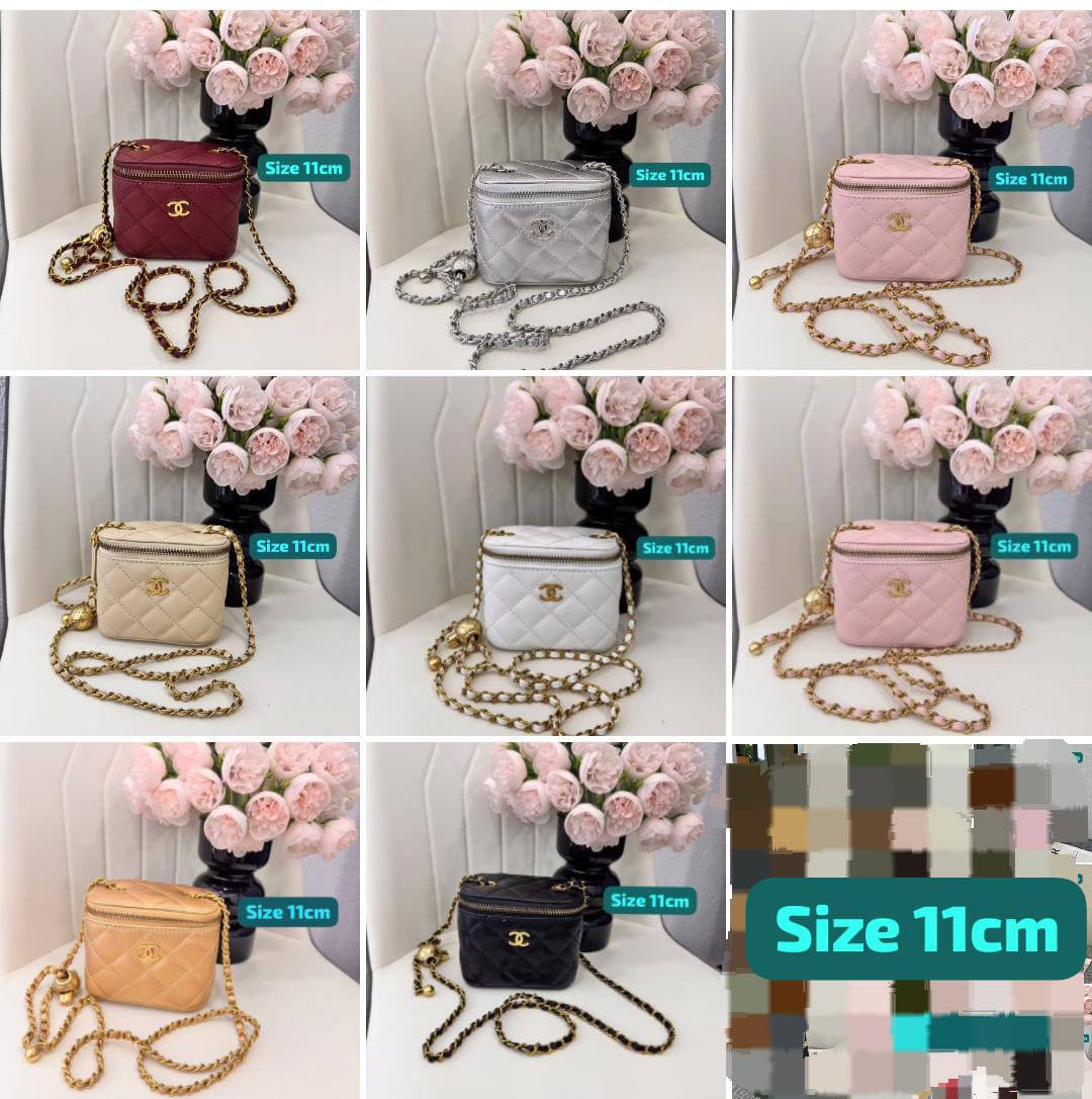 Chanel

Good quality 

with box 
100 dhs🇦🇪🇦🇪

Zain186
♥️♥️♥️