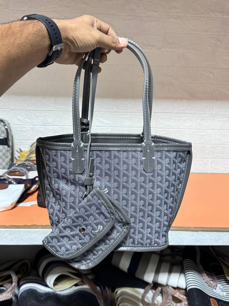 Goyard 
65 dhs✅

Zain232
♥️♥️♥️