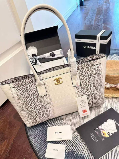 Master Bags
For Price 👇 WhatsApp✅
0568585901 
0507557372
0552275751 Owner Zain 👌

Zain10
♥️♥️♥️