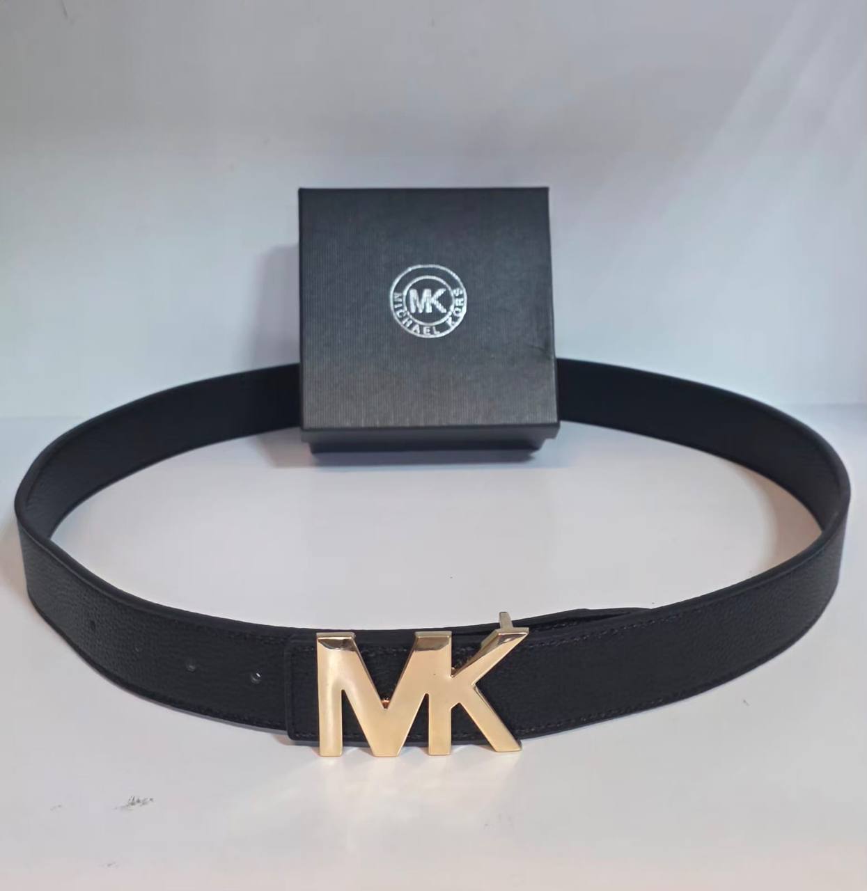 Mens belts 
with box
35 dhs💛

Zain232
♥️♥️♥️