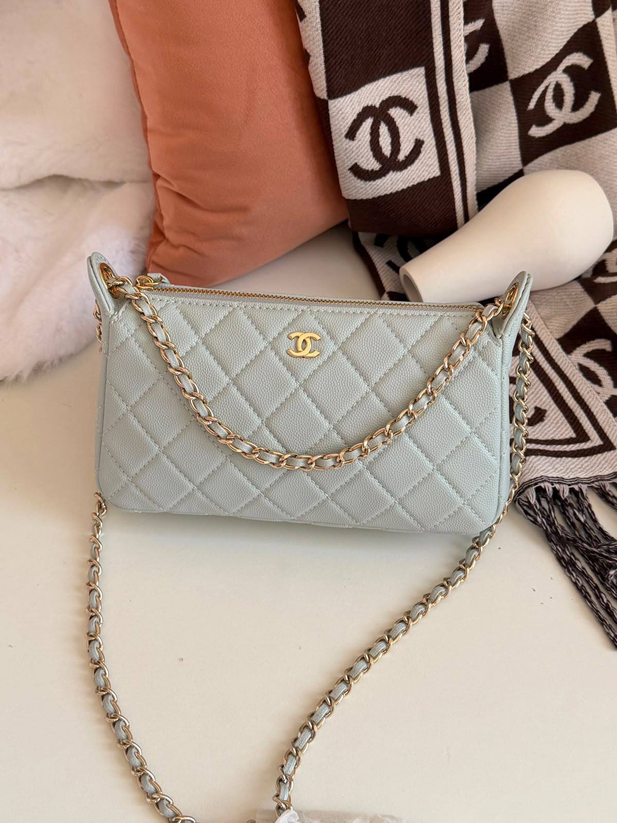 Chanel

220 dhs

Zain134
♥️♥️♥️