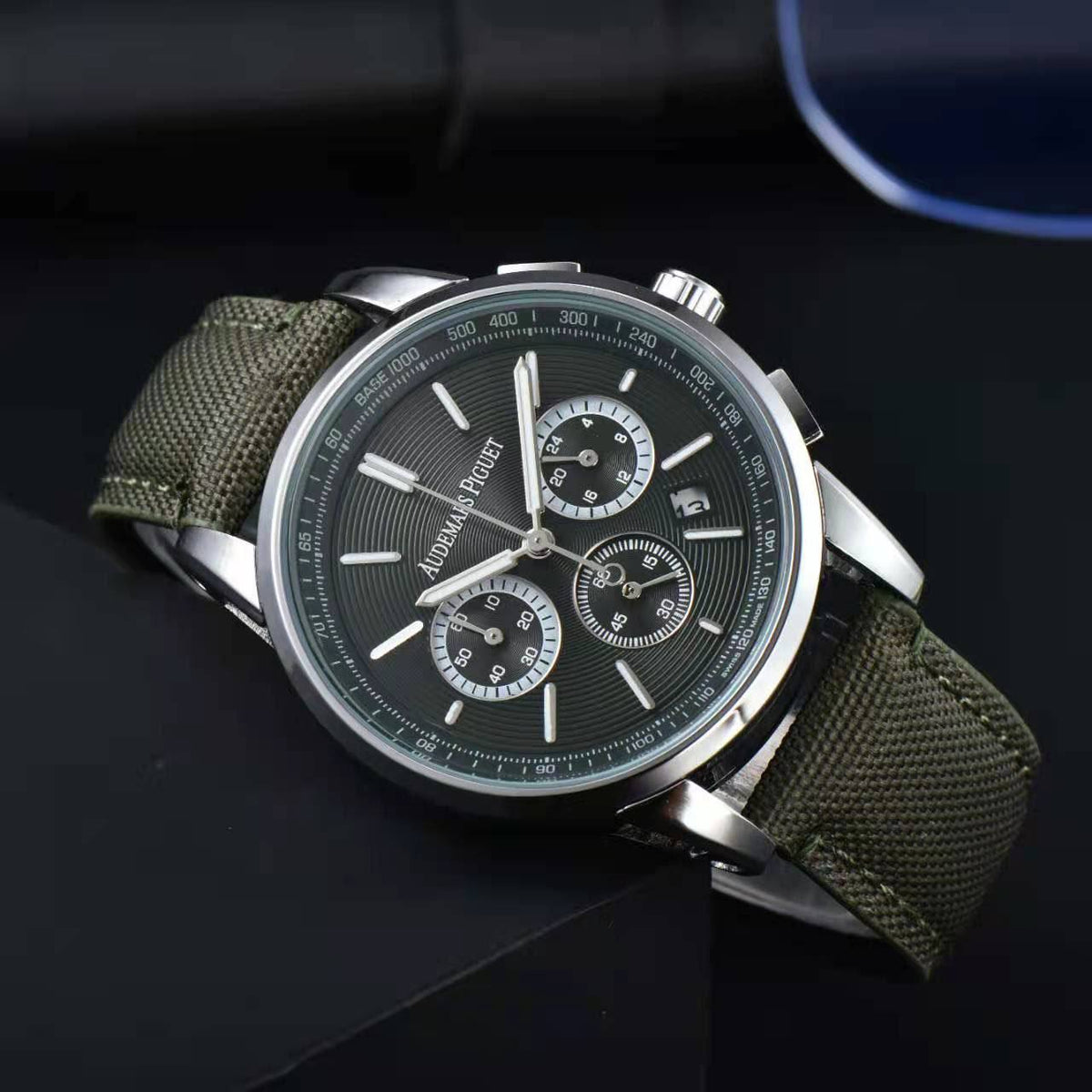 stop  watch  
35AED

with original box  
90 dhs🇦🇪🇦🇪

Zain85
♥️♥️♥️