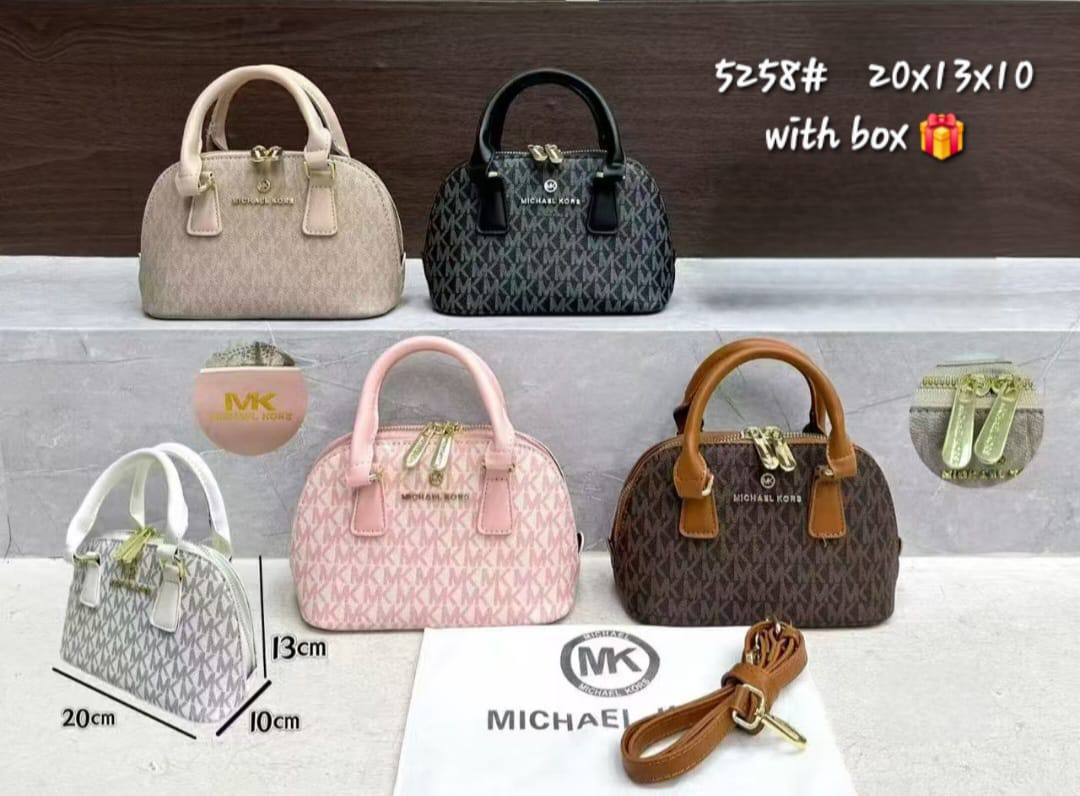 MK
  (with box) 🎁
70 dhs💓

Zain232
♥️♥️♥️