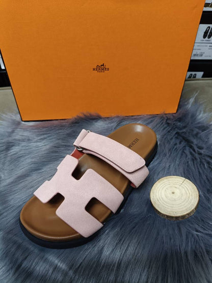 Hermes
*master quality*🌸
*size: 36 to 44*🌸
260 dhs✅

Zain119
♥️♥️♥️