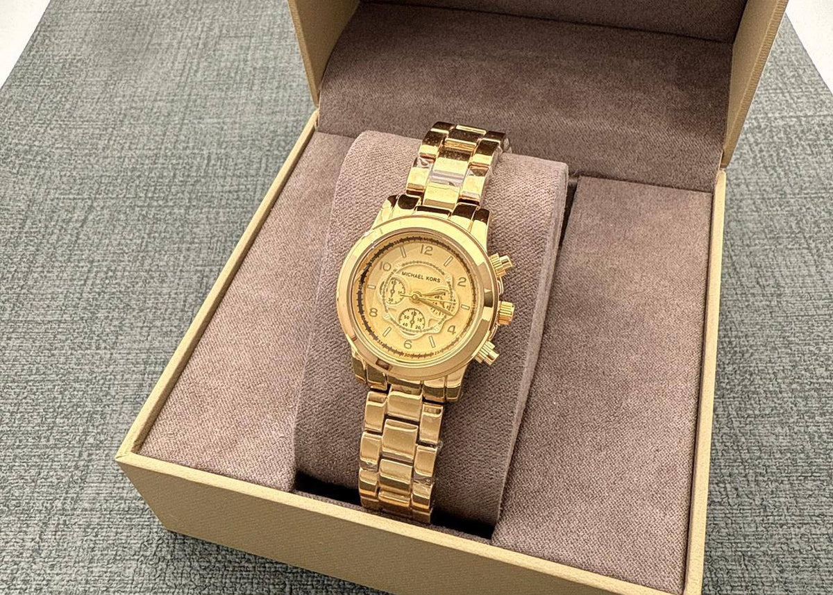 Mk ladies 

1 ps
45 dhs🇦🇪🇦🇪

Zain45
♥️♥️♥️