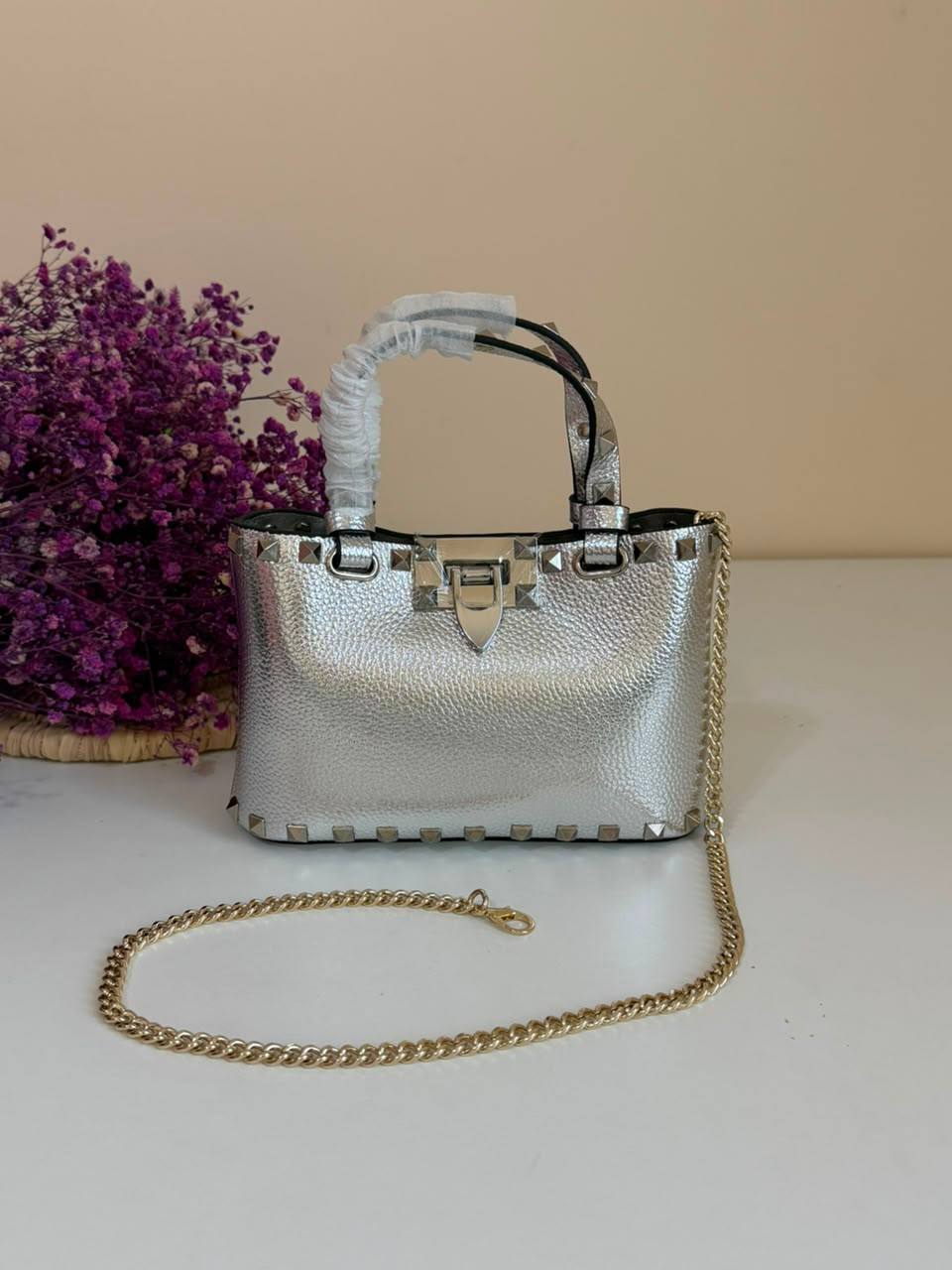 Valentino

260 dhs

Zain134
♥️♥️♥️