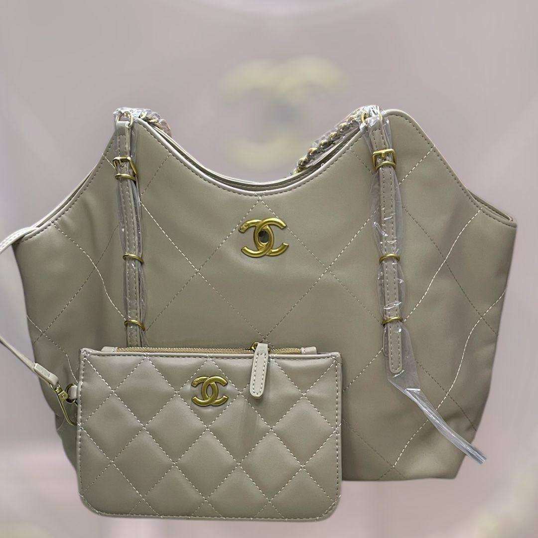 Chanel
100 dhs✅

Zain72
♥️♥️♥️