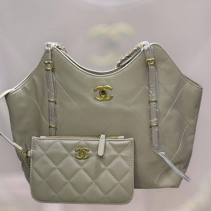 Chanel
100 dhs✅

Zain72
♥️♥️♥️