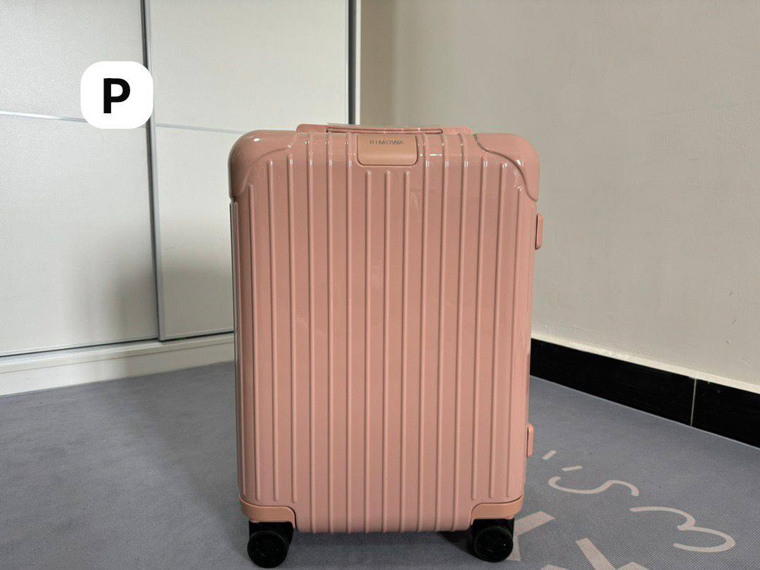 Rimowa Essential 
Travel Bags
master quality 
450 dhs✅

Zain295
♥️♥️♥️