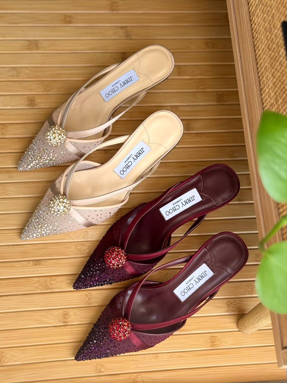 Jimmy Choo
AA Quality
𝗦𝗶𝘇𝗲: 𝟯𝟲 𝘁𝗼𝗼 𝟰𝟭 
500 dhs🇦🇪🇦🇪

Zain303
♥️♥️♥️