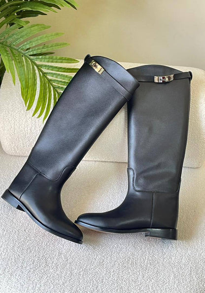 Boots 
For Price 👇 WTSP Text Zain 0568585901

Zain171
♥️♥️♥️