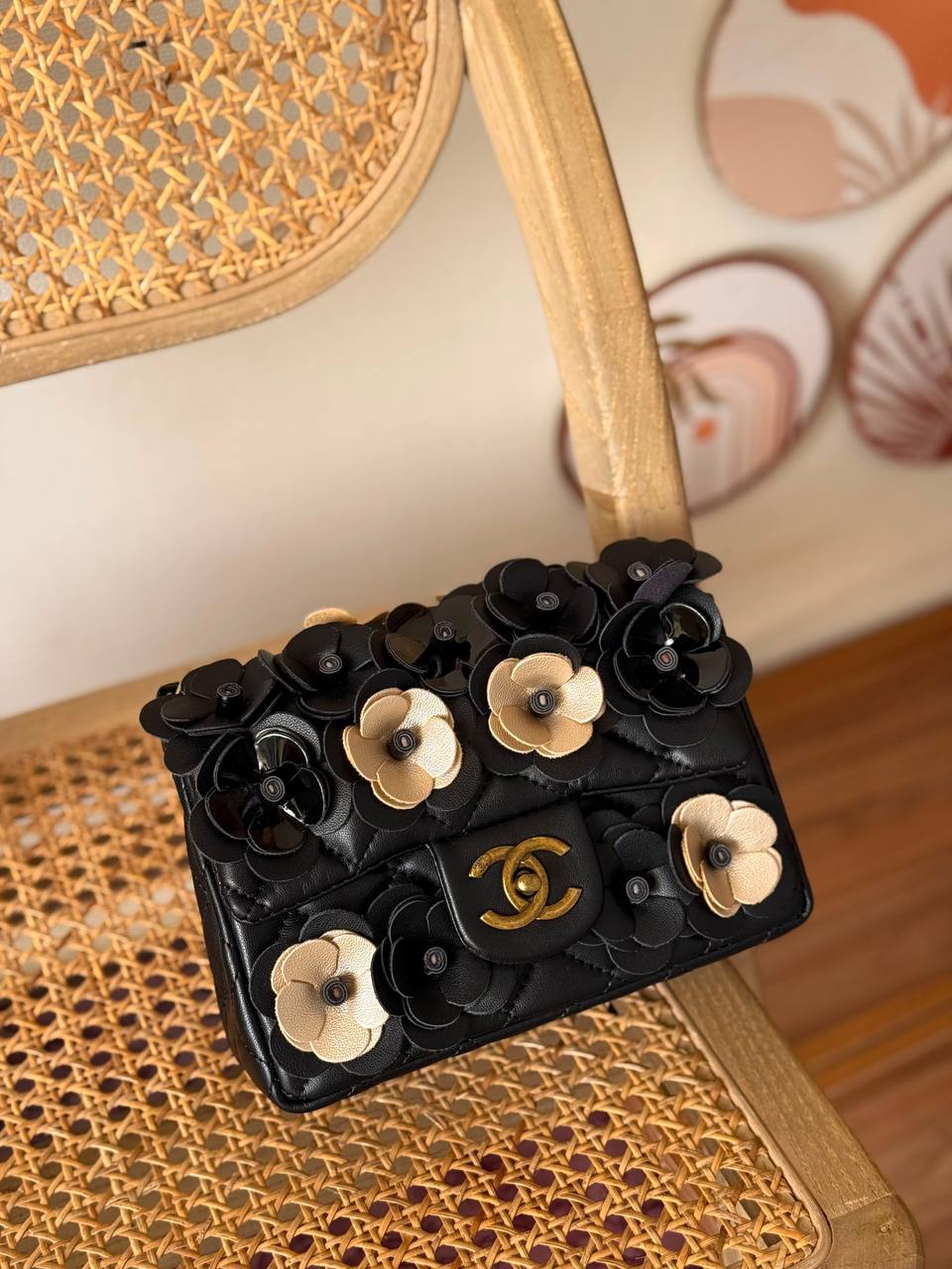 New Collection✨✨✨
CHANEL
20cm
340 dhs🇦🇪🇦🇪
*MASTER QUALITY*
With box🎁

Zain167
♥️♥️♥️