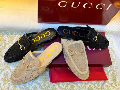 GUCCI 
SIZE 36-41 Available 
150 dhs🪙🌨️

Zain88
♥️♥️♥️