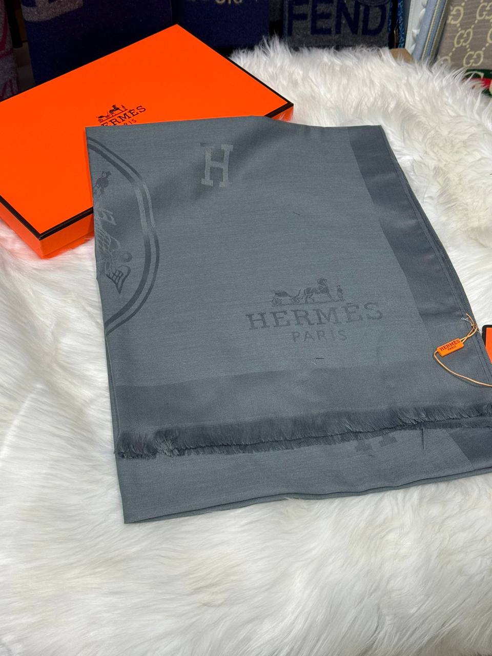Scarf
Hermes
New cotton 
45 dhs✅

Zain93
♥️♥️♥️