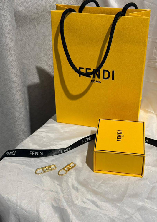 FENDI 💛
* *New Collection* 💛✨💎💎
    *  Fendi O'Lock  Earings 
↗️ *Super Master Quality ®️*
*90 dhs✅* with *Normal* Box & Bag
*120 dhs✅* with *Orignal* Packaging 🎁

Zain209
♥️♥️♥️