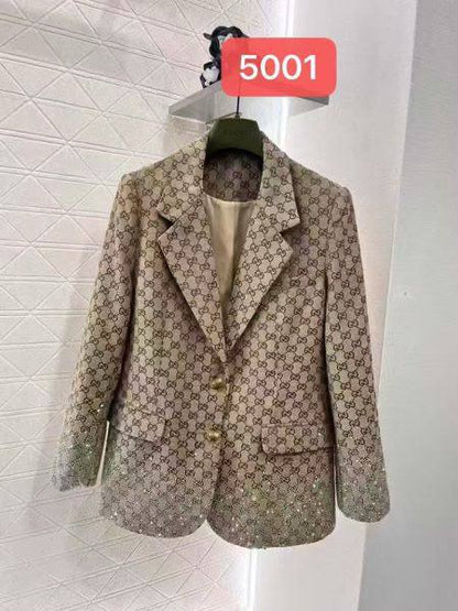 New collections         

350 DHS🇦🇪

good  quality  ✅ 

Sizes:S M L xl AVAILABLE NOW

Zain231
♥️♥️♥️