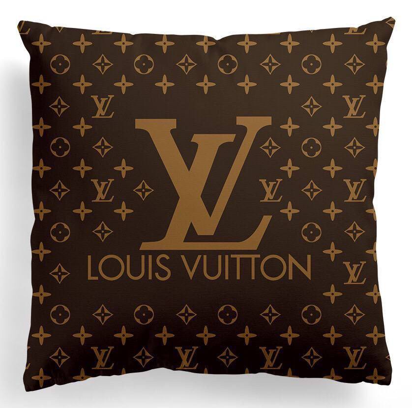 Brand 
High quality 
Pillow cover 
Velvet 100%
Size 50*50
50 dhs🪙🌨️

Zain99
♥️♥️♥️