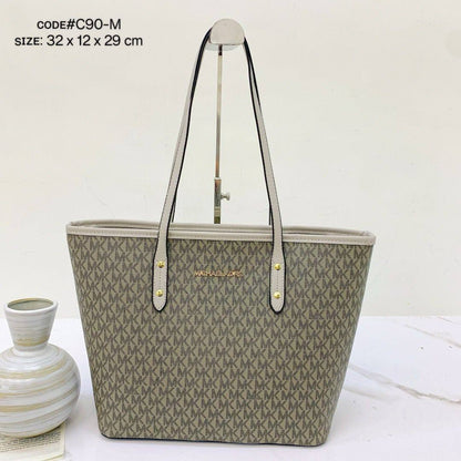 MK
sʜᴏᴜʟᴅᴇʀ ᴛᴏᴛᴇʙᴀɢ
ᴢɪᴘᴘᴇʀ ᴛʏᴘᴇ
sɪᴢᴇ :. 32 cm

65 dhs🪙🌨️

Zain31
♥️♥️♥️