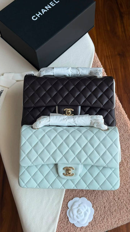 NEW 
CHANEL Classic
*SiZe 25 CM*
*✨VIP QUALITY✨*
*with complete packing*🎁
For Price 👇 WhatsApp✅
0568585901 
0507557372
0552275751 Owner Zain 👌

Zain280
♥️♥️♥️