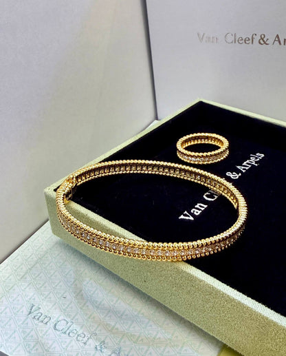 VCA
Bangle 
Ring 
230 dhs🇦🇪🇦🇪 with Original box 📦 
Supermaster Quality❤️

Zain209
♥️♥️♥️