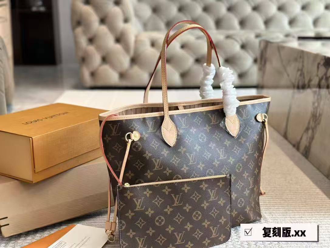 LV
350 dhs🌺
high quality

Zain132
♥️♥️♥️