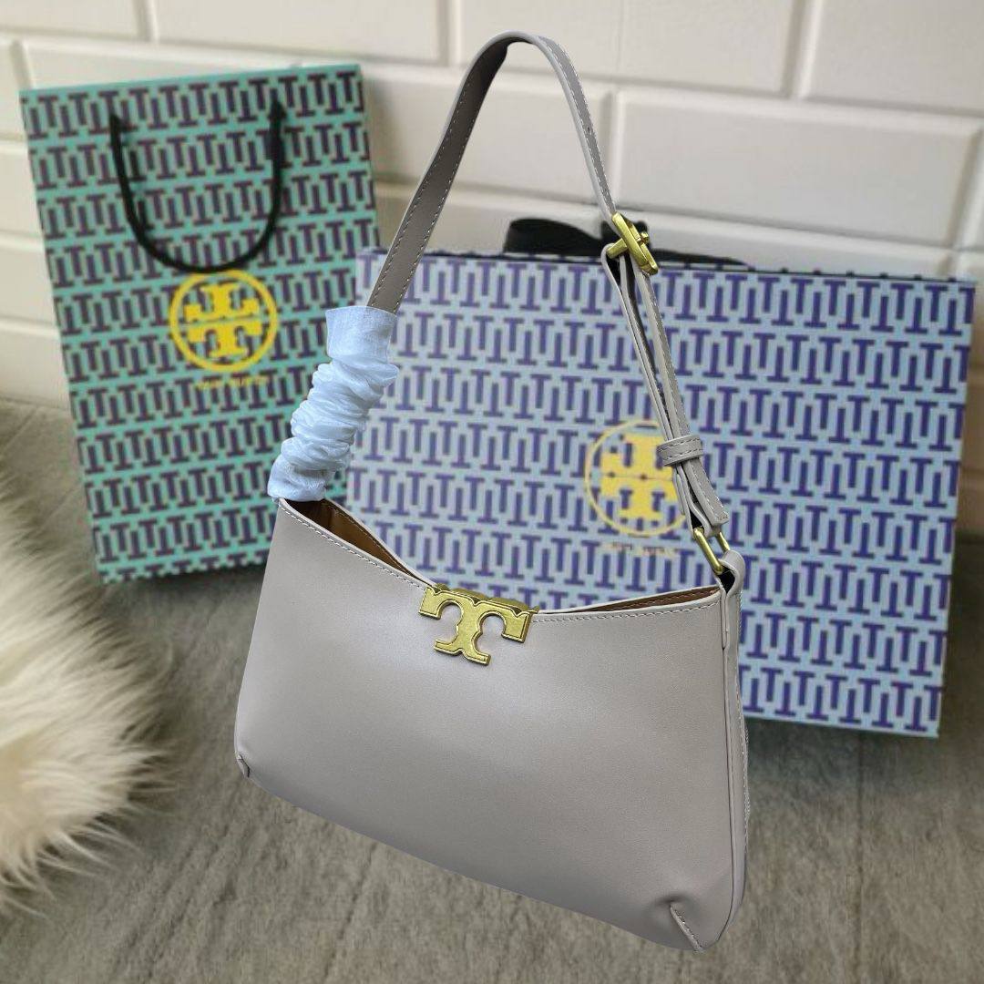 Tory Burch 

90 dhs✅

with box
🎁🎁🎁

Zain72
♥️♥️♥️