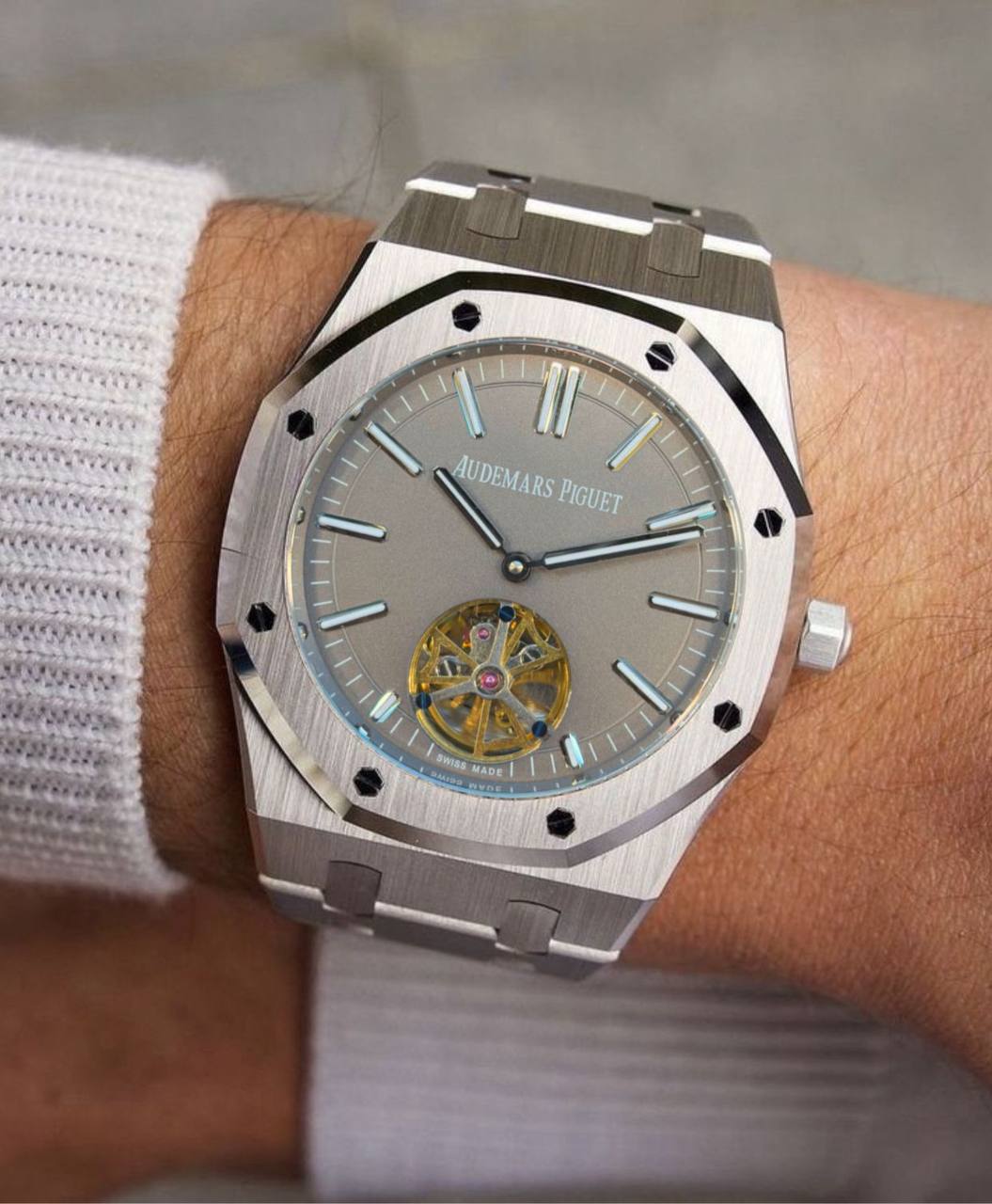 Ap watch for men good quality automatic 
350 dhs🇦🇪🇦🇪

Zain59
♥️♥️♥️