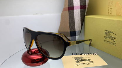 Burberry 
Master
180 dhs❣️

Zain126
♥️♥️♥️