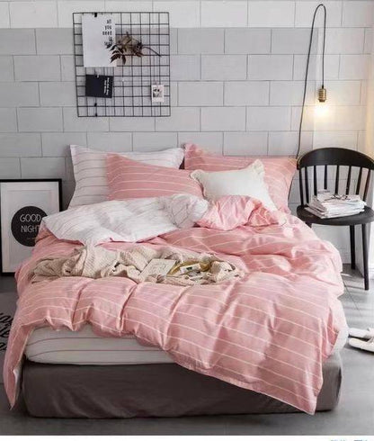 New collection 🌹🌹🌹
Give you best life 💥💥💥
Comfort set 
King size comfort 6pcs set 
1 comfort 
1 bedsheets 
4 pillowcases 
6pcs set 
115 dhs💓

Zain99
♥️♥️♥️