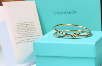 Tiffany bangle 🦋

Medium size 

Master quality 

115 DHS🇦🇪  normal box 📦

Zain48
♥️♥️♥️