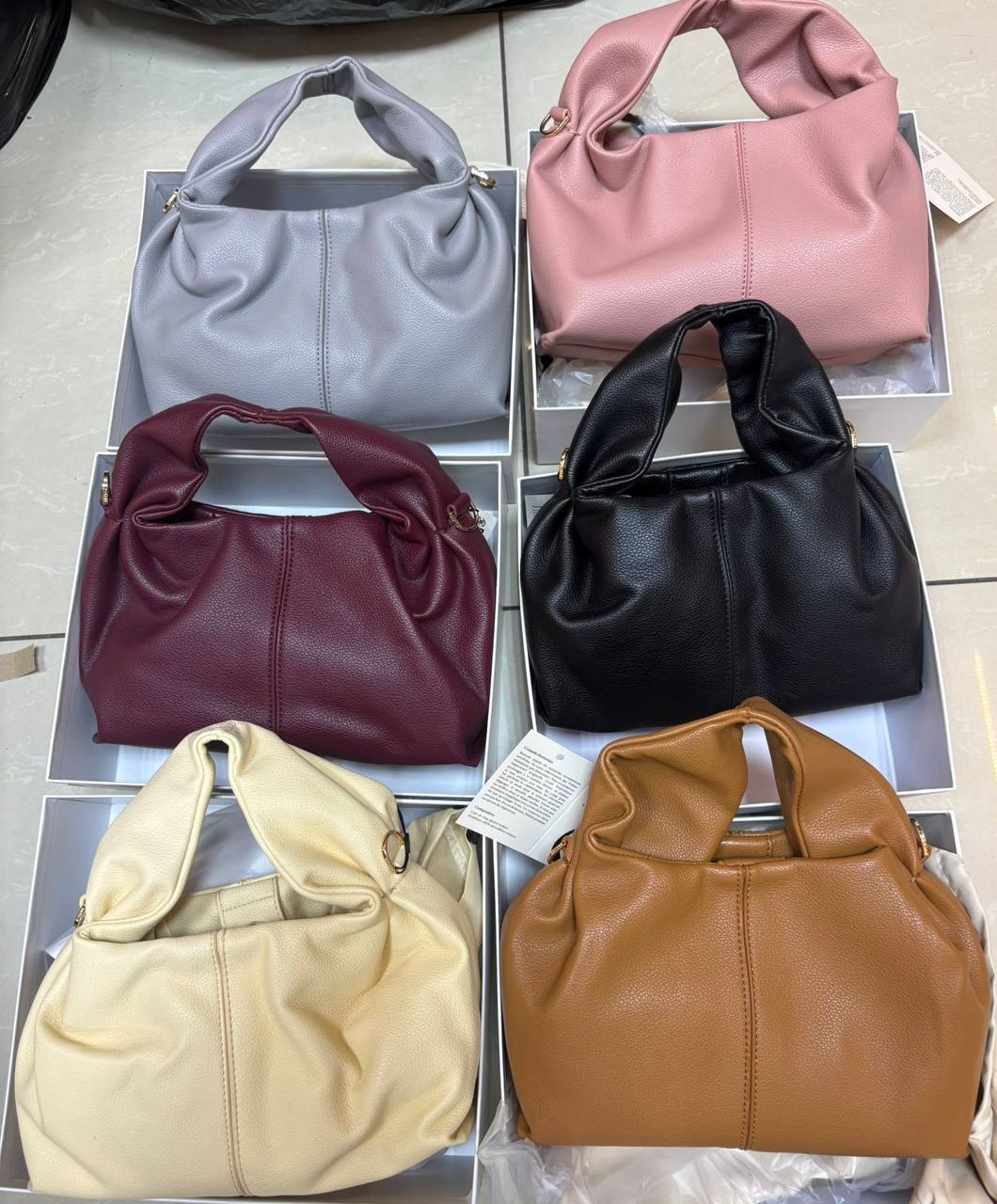 Polene 
New

95 dhs🇦🇪

With box
🎁🎁🎁

Size25cm

Zain06
♥️♥️♥️