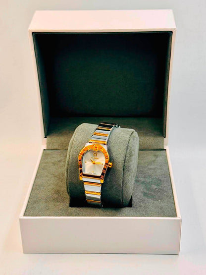 Aigner Ladies 
55 dhs🇦🇪🇦🇪

Zain08
♥️♥️♥️