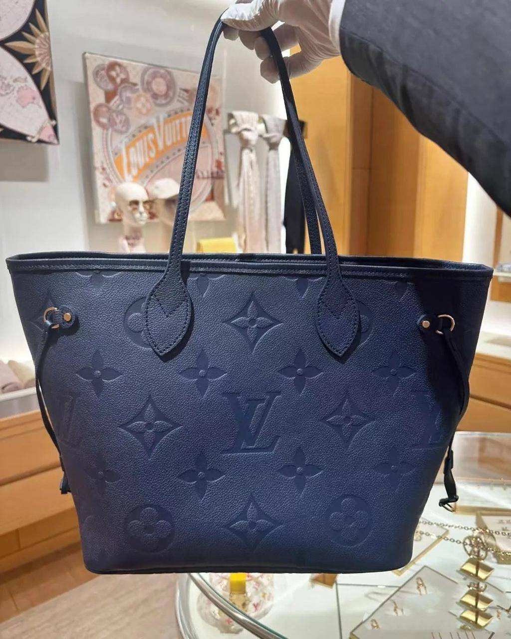 ❤️ LV Neverfull 2 in 1
1️⃣ First quality +🎁
Size : 46  * 28 cm
90 dhs🪙🌨️
with box 🎁

Zain115
♥️♥️♥️
