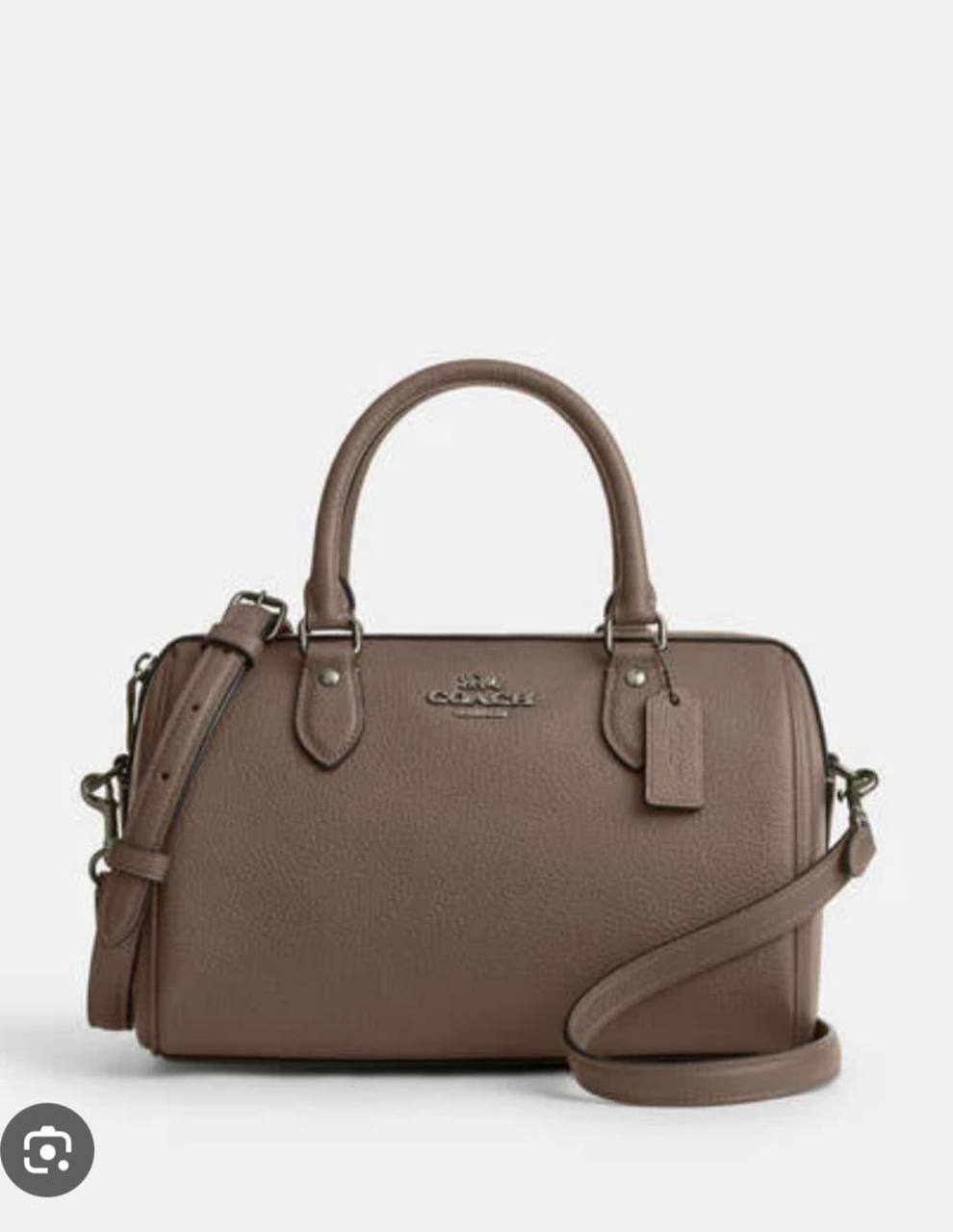 Coach
With box
Size18cm
Good quality 
100 dhs🇦🇪🇦🇪

Zain219
♥️♥️♥️