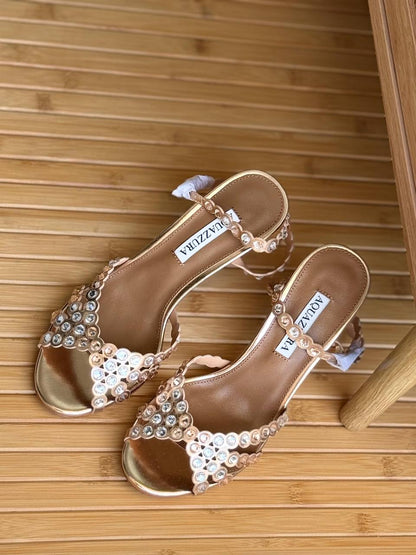 Aquazzura
Super Master
 𝗦𝗶𝘇𝗲 𝟯𝟲 𝘁𝗼𝗼 𝟰𝟮
470 dhs🌺
𝗛𝗲𝗲𝗹 : 𝟴𝗰𝗺

Zain178
♥️♥️♥️