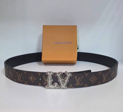 Mens belts 
with box
35 dhs💛

Zain232
♥️♥️♥️