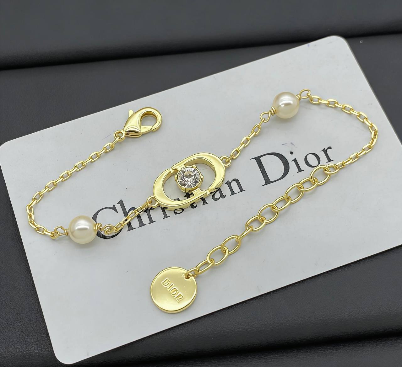 EACH BRACELET 
MASTER QUALITY💫✨
50 DHS🇦🇪
WITH BOX AND PAPER BAG 🎁🛍️

Zain89
♥️♥️♥️