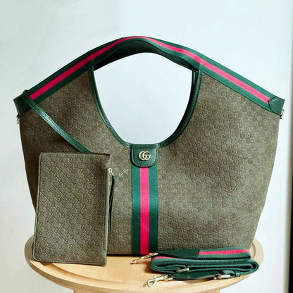 GUCCI
 MASTER QUALITY  
250 dhs✅
leather 

Zain39
♥️♥️♥️