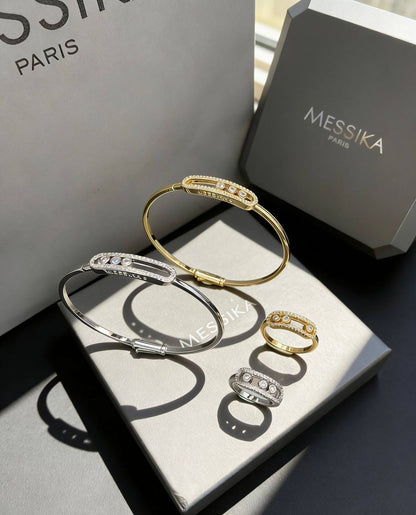 MESSIKA
BANGLE RING
MASTER 💫✨
110 DHS🇦🇪
WITH BOX AND PAPER BAG 🎁🛍️

Zain89
♥️♥️♥️