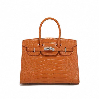 Hermes 

100 dhs🇦🇪🇦🇪

size 25×11×19cm

Zain213
♥️♥️♥️