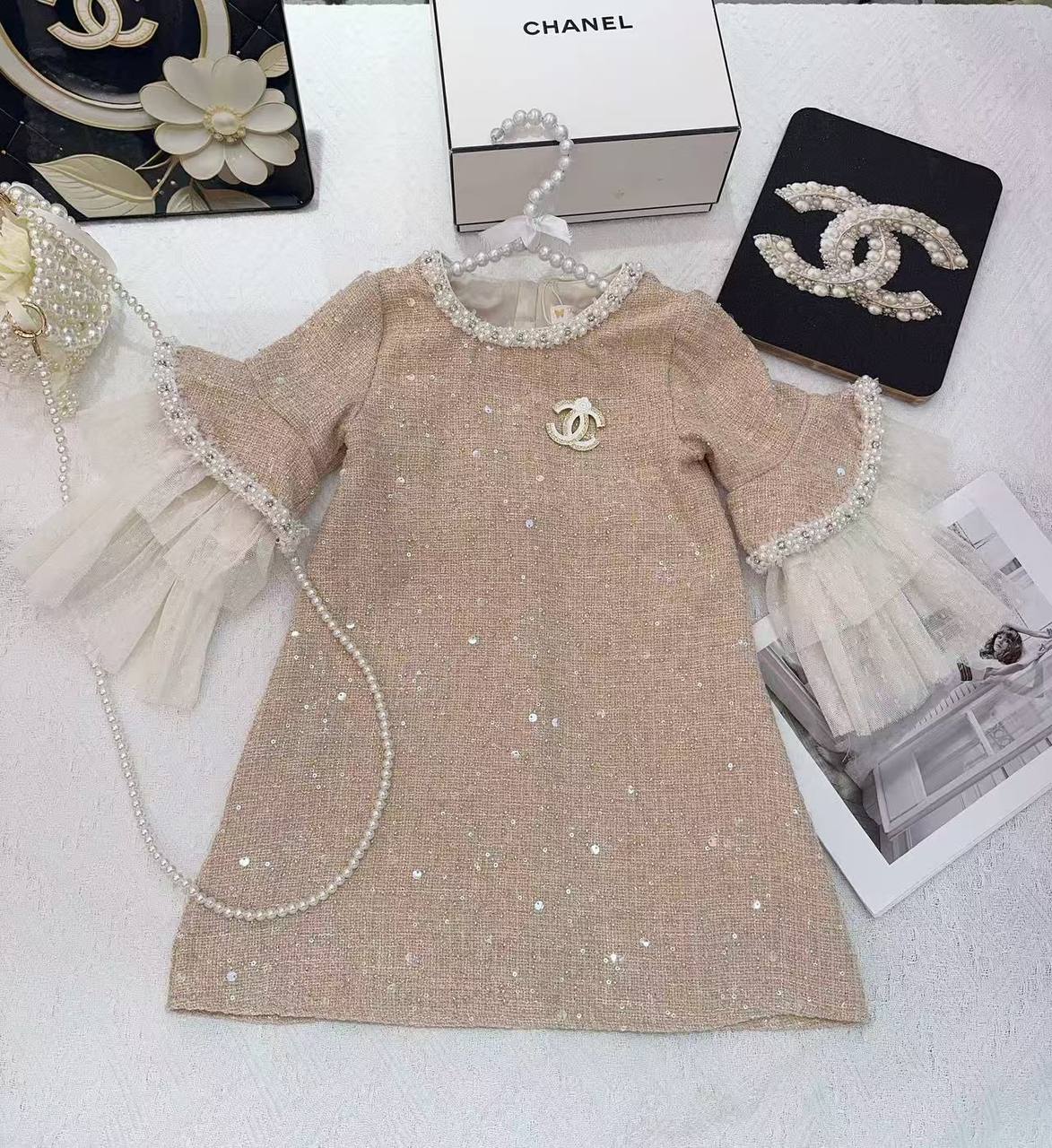 Chanel
2-10y 
190 dhs🪙💕

Zain151
♥️♥️♥️