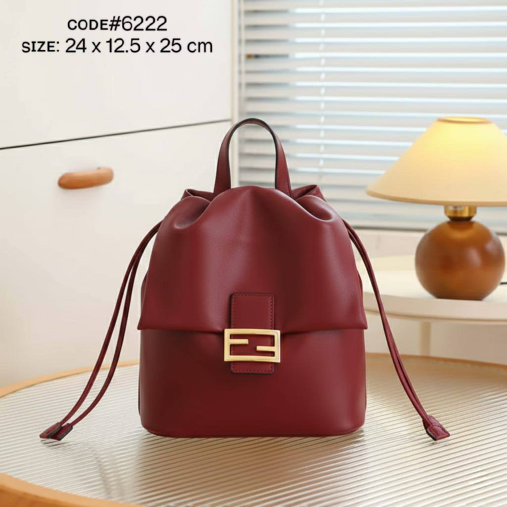 FENDI ʙᴀɢᴘᴀᴄᴋ
ᴄᴀɴᴠᴀs ᴀɴᴅ sᴏғᴛ ʟᴇᴀᴛʜᴇʀ
ɢᴏʟᴅ ʜᴀʀᴅᴡᴀʀᴇ
sɪᴢᴇ : 24 cm

ᴡɪᴛʜ BOX
🎁🎁🎁

95 dhs💓

Zain56
♥️♥️♥️